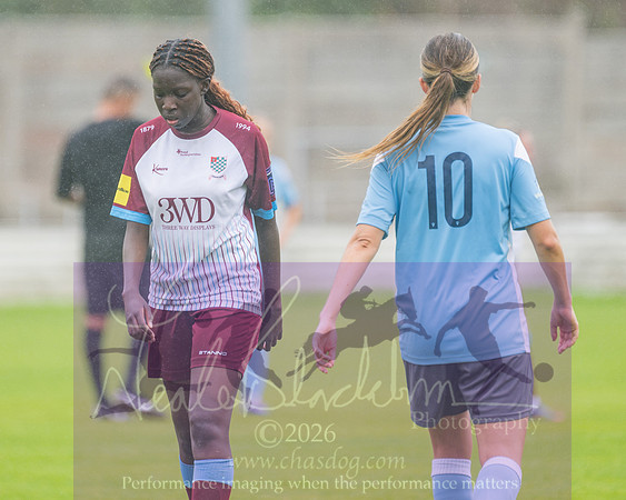 Chesham Utd 3 v 2 Woodley United (342 of 422)