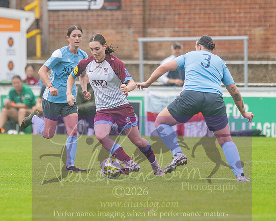 Chesham Utd 3 v 2 Woodley United (365 of 422)