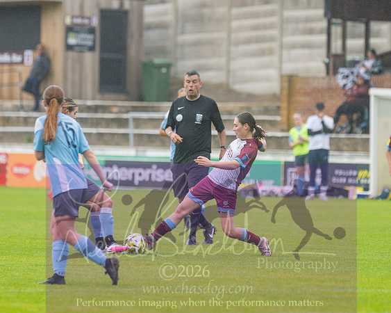 Chesham Utd 3 v 2 Woodley United (368 of 422)