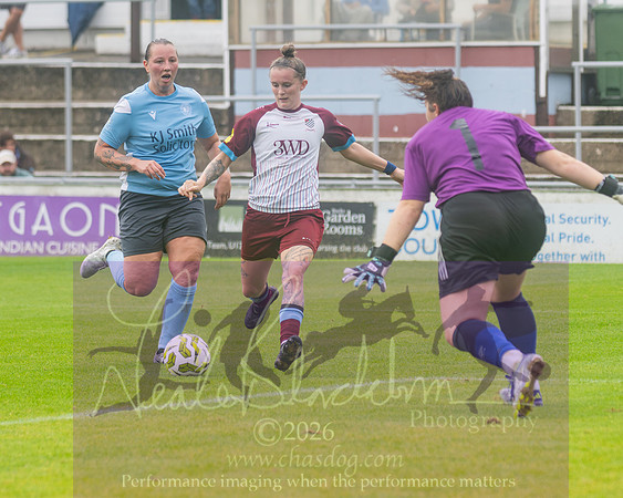 Chesham Utd 3 v 2 Woodley United (379 of 422)