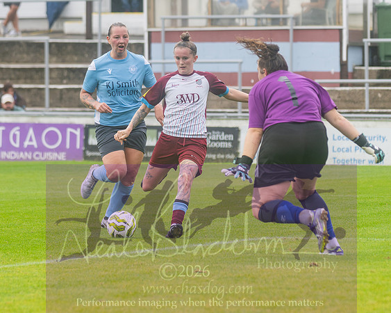 Chesham Utd 3 v 2 Woodley United (380 of 422)