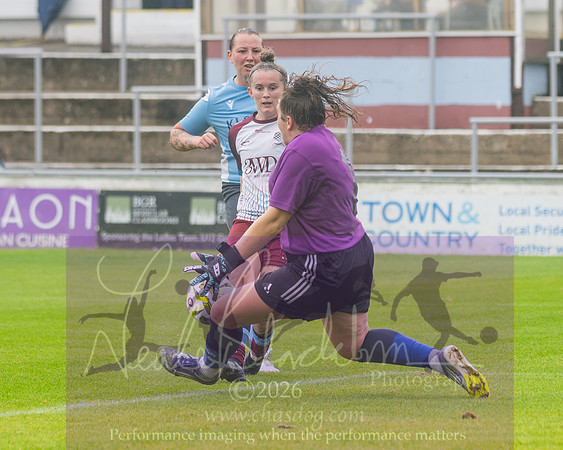 Chesham Utd 3 v 2 Woodley United (384 of 422)