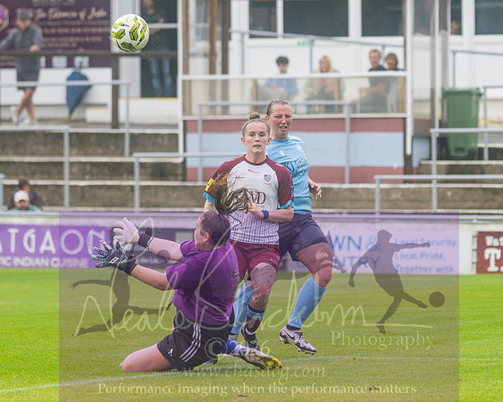 Chesham Utd 3 v 2 Woodley United (387 of 422)