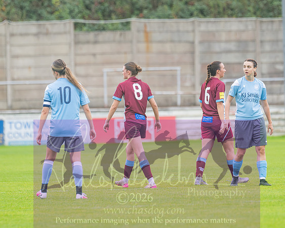 Chesham Utd 3 v 2 Woodley United (415 of 422)