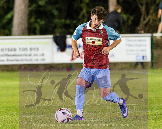 Holmer Green 3 [7]v 3[6] Chesham United (120 of 490)