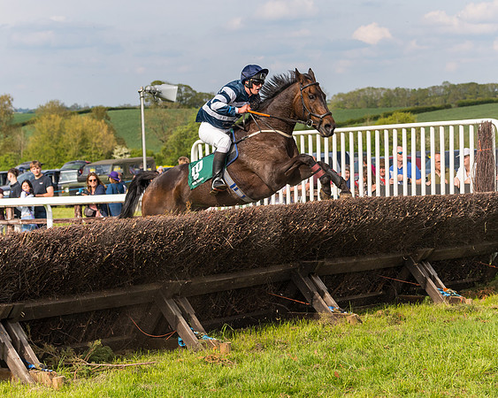 Race 5 - Restricted  (106 of 164)