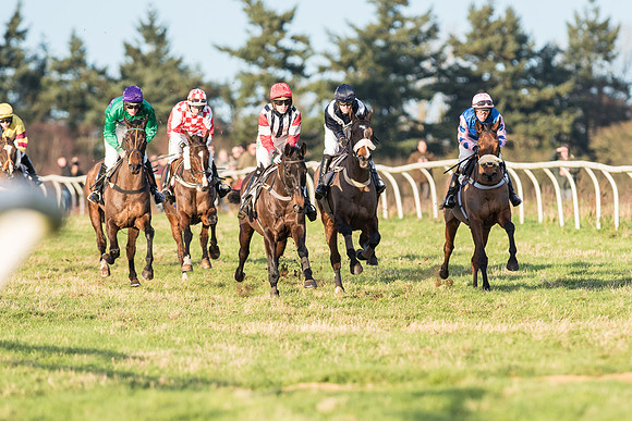 Race 6 - Novice Riders (36 of 103).jpg