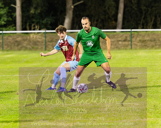 Holmer Green 3 [7]v 3[6] Chesham United (90 of 490)
