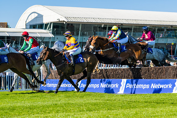 Race 1 - JFF Open Hunter Steeple Chase 2m  (79 of 202)
