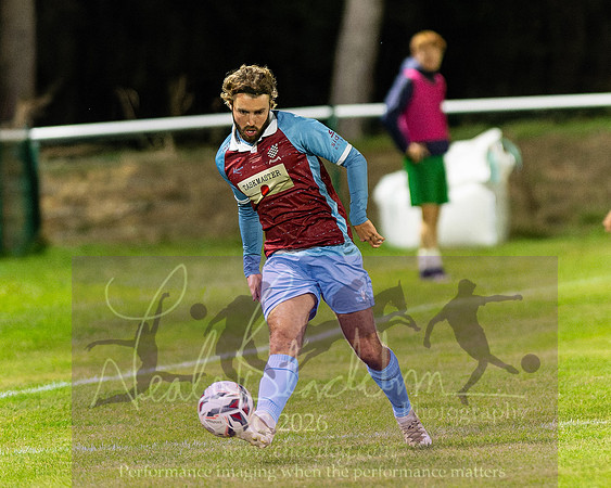 Holmer Green 3 [7]v 3[6] Chesham United (85 of 490)