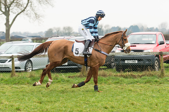 Race 4 - Ladies Open Race (9 of 96).jpg