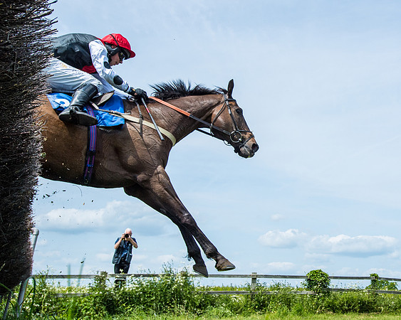 Race 1 - The Little Red owner Trainer conditions (237 of 345)