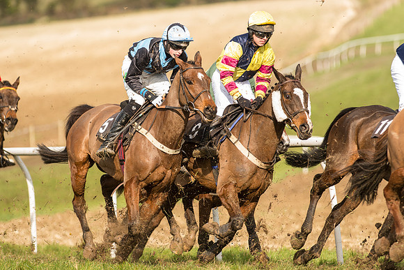 Race 3 - Kent Grand National (40 of 76).jpg
