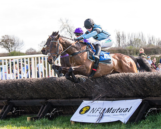 Race 4 - The Warehouse Reit Mixed Open Race  (27 of 124)