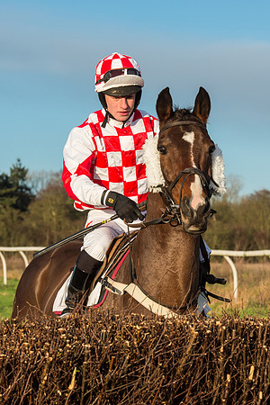 Race 6 - Novice Riders (28 of 103).jpg