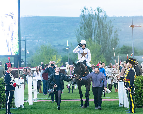 Race 7 - Gloucester Hussars Open  (105 of 154)