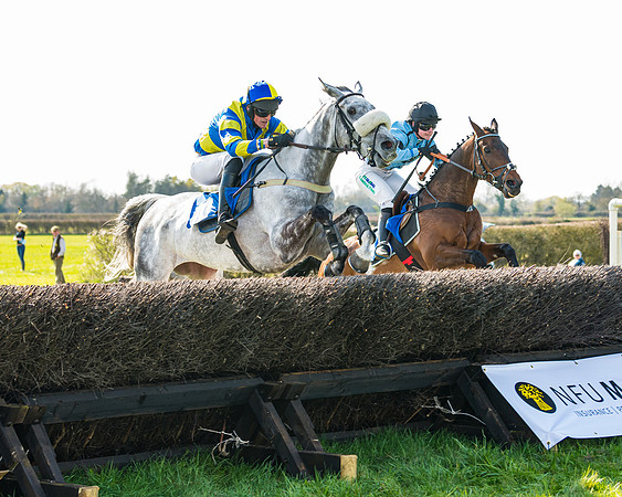 Race 4 - The Warehouse Reit Mixed Open Race  (51 of 124)