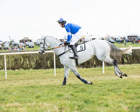 Race 1 - Hunt Members race (22 of 64).jpg
