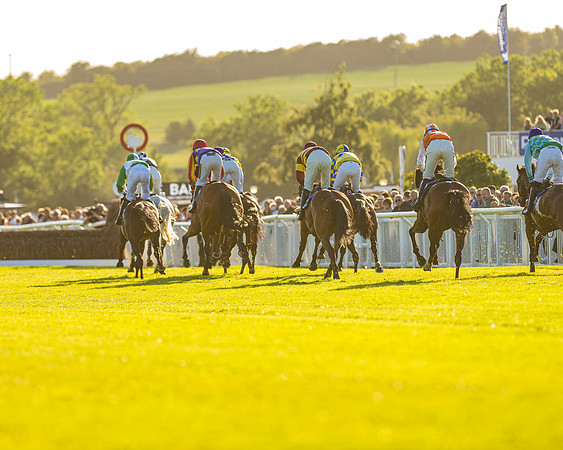 Race 4 - Foxhunters Championship (102 of 175)