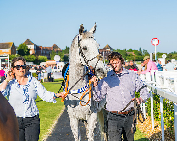 Race 4 - Foxhunters Championship (22 of 175)