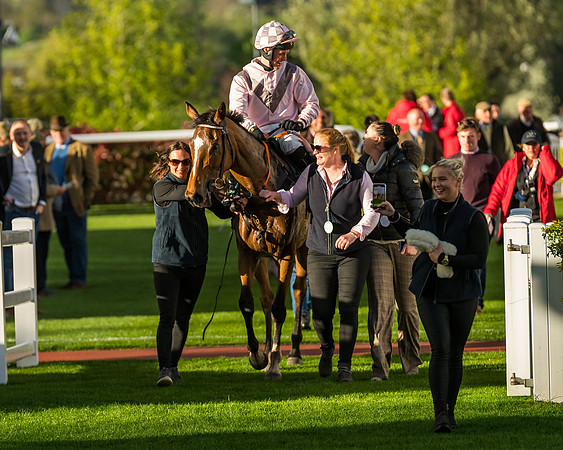 Race 5 - Mares Open  (189 of 329)