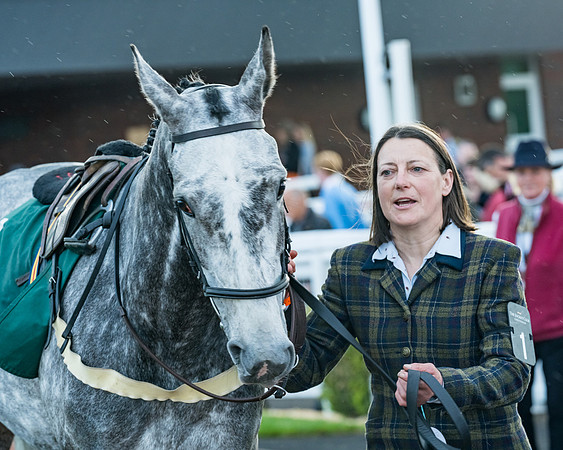 Race 5 - Mares Open  (28 of 329)