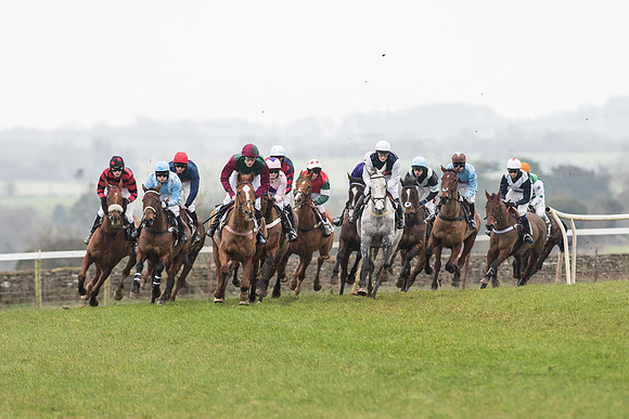 Race 3 - Novice Riders Race (59 of 150).jpg