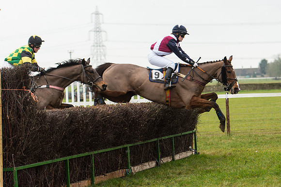 Race 4 - Ladies Open Race (11 of 52).jpg