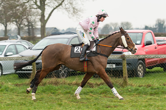 Race 4 - Ladies Open Race (22 of 96).jpg