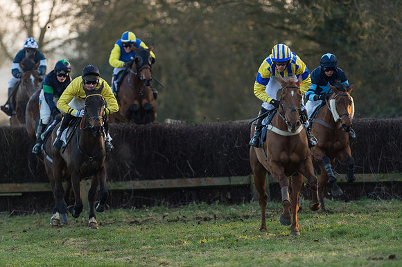 Race 6 - Open Maiden Div 1 (28 of 83).jpg