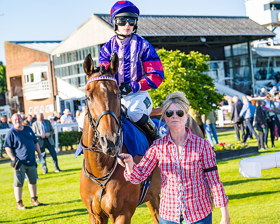 Race 4 - Foxhunters Championship (31 of 175)