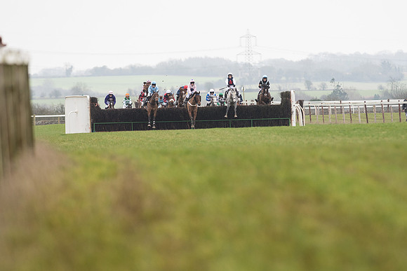 Race 3 - Novice Riders Race (92 of 150).jpg