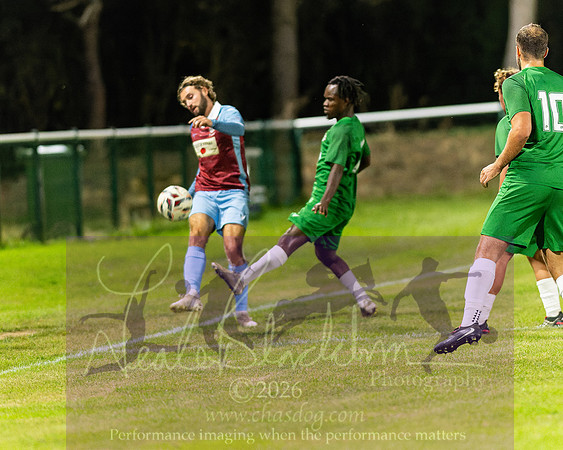 Holmer Green 3 [7]v 3[6] Chesham United (105 of 490)