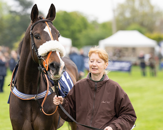 Race 2 - Five and Over restricted (7 of 136)