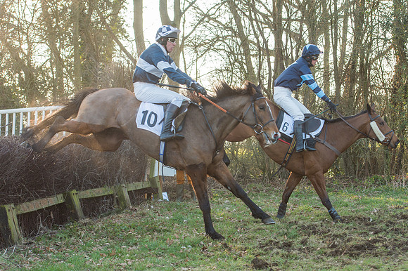 Race 6 - Open Maiden Div 1 (49 of 83).jpg