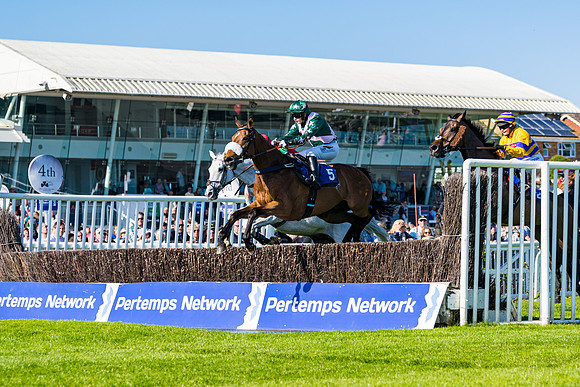 Race 1 - JFF Open Hunter Steeple Chase 2m  (69 of 202)
