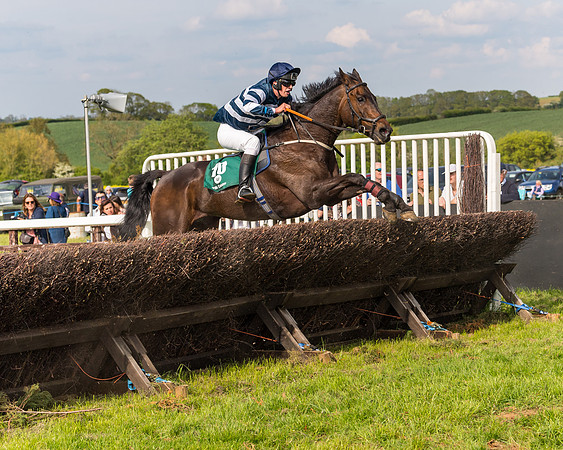 Race 5 - Restricted  (107 of 164)
