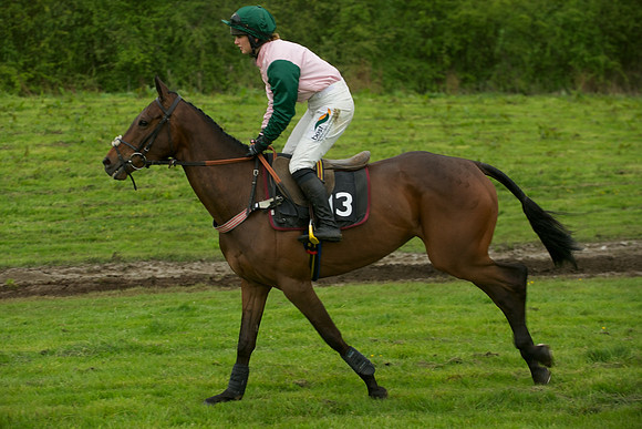 Race 7 - 2m4f Maiden 3