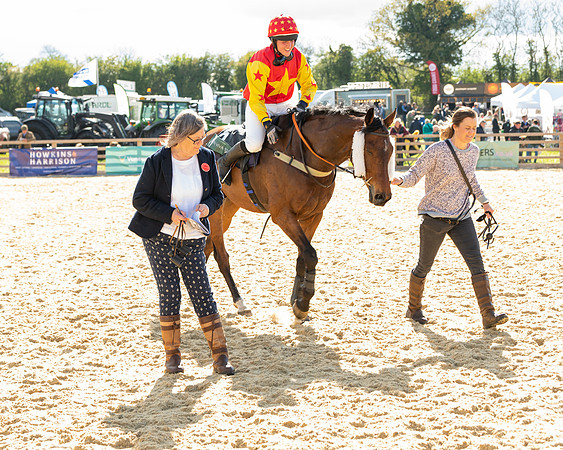 Race 5 - Novice and Veteran Riders (78 of 91)