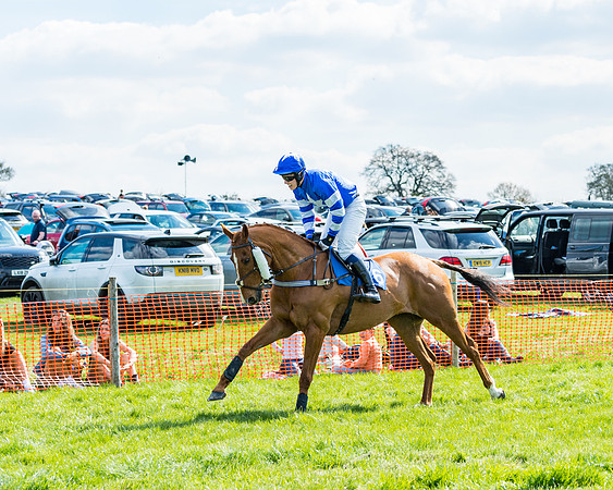 Race 3 -The Richardsons Accountants Conditions Race for Novice Riders  (19 of 154)
