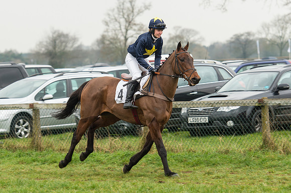 Race 4 - Ladies Open Race (28 of 96).jpg