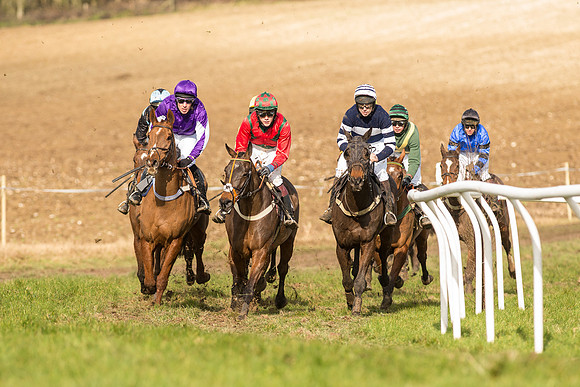 Race 3 - Kent Grand National (23 of 76).jpg
