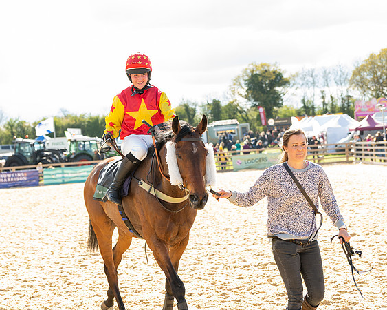 Race 5 - Novice and Veteran Riders (80 of 91)