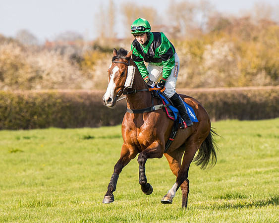 Race 6 - The Fanthom Family Hunt Members farmers and subscribers Race  (12 of 107)