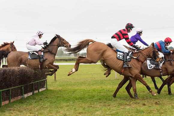Race 3 - Novice Riders Race (78 of 150).jpg