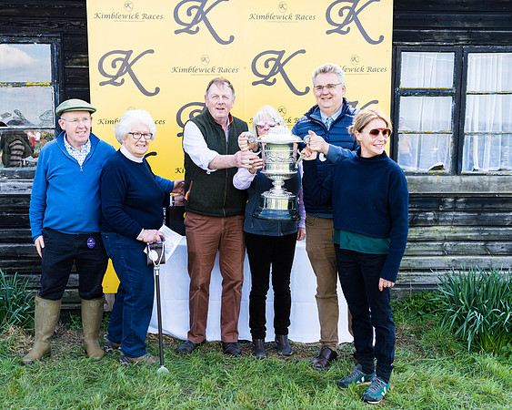 Race 4 - The Warehouse Reit Mixed Open Race  (118 of 124)