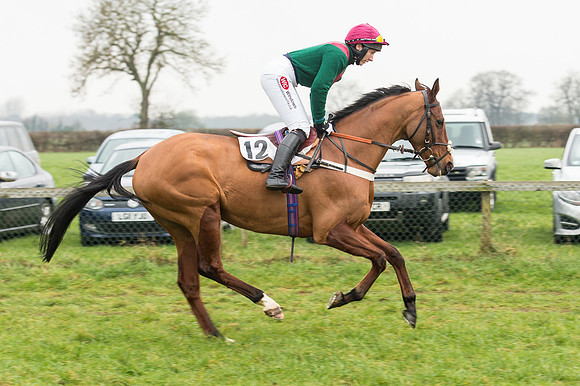 Race 4 - Ladies Open Race (36 of 96).jpg