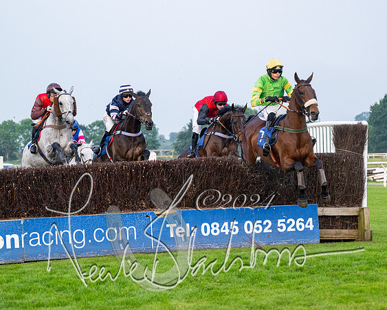 Race 5 - Peter Wright Handicap (48 of 117)