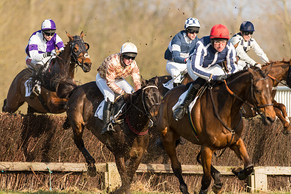 Race 4- The Mens Open Race (12 of 59).jpg