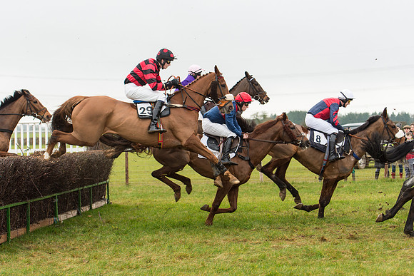 Race 3 - Novice Riders Race (76 of 150).jpg